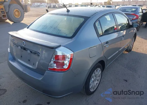 2011 Nissan Sentra 2.0S z USA, uszkodzony, nr VIN 3N1AB6AP5BL640971